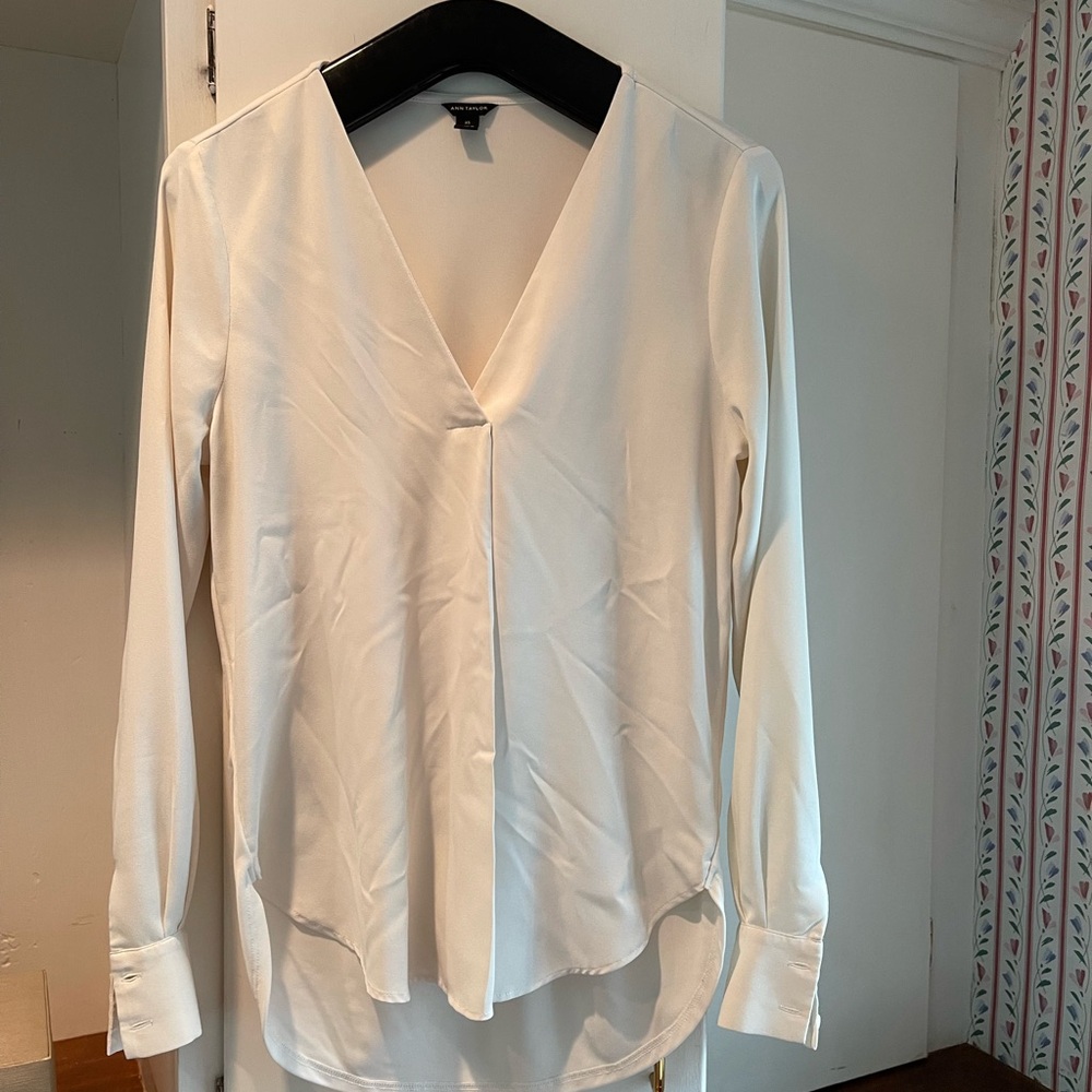 Ann Taylor XS mix media white blouse